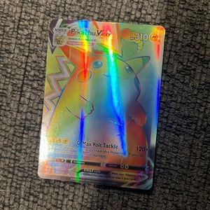 Pikachu VMAX secret full art 188/186 vivid voltage rainbow tga mint